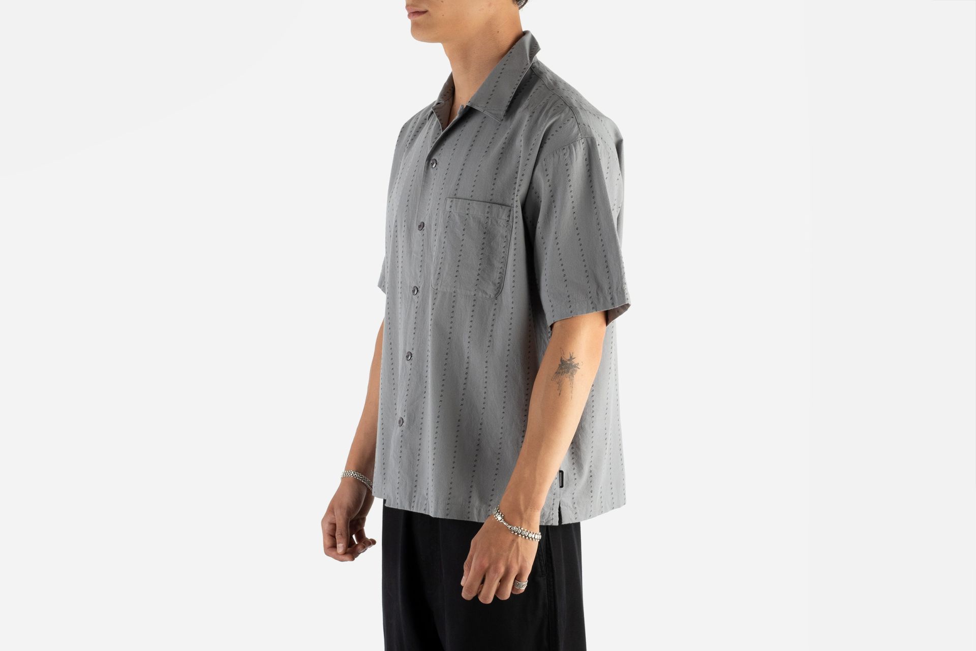 ス*ト様 NEIGHBORHOOD DOBBY HAWAIIAN SHIRT S Neighborhood Dobby Hawaiian Shirt | Men's | SVD